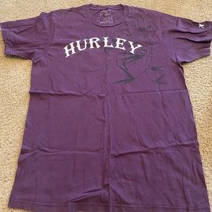 Hurley tee.